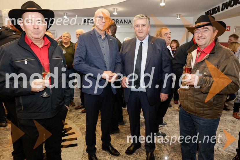  ... ;  Viktor  Dolinšek, direktor Komunalne gradnje;  Andraž  Rumpret , Kmetija Karlovček;  ... Odprtje Kasaške akademije s podelitvijo nagrad