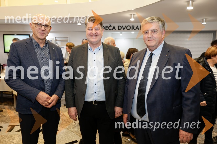  Viktor  Dolinšek, direktor Komunalne gradnje;  Jože  Simončič, Župan občine Šentjernej;  Andraž  Rumpret , Kmetija KarlovčekOdprtje Kasaške akademije s podelitvijo nagrad