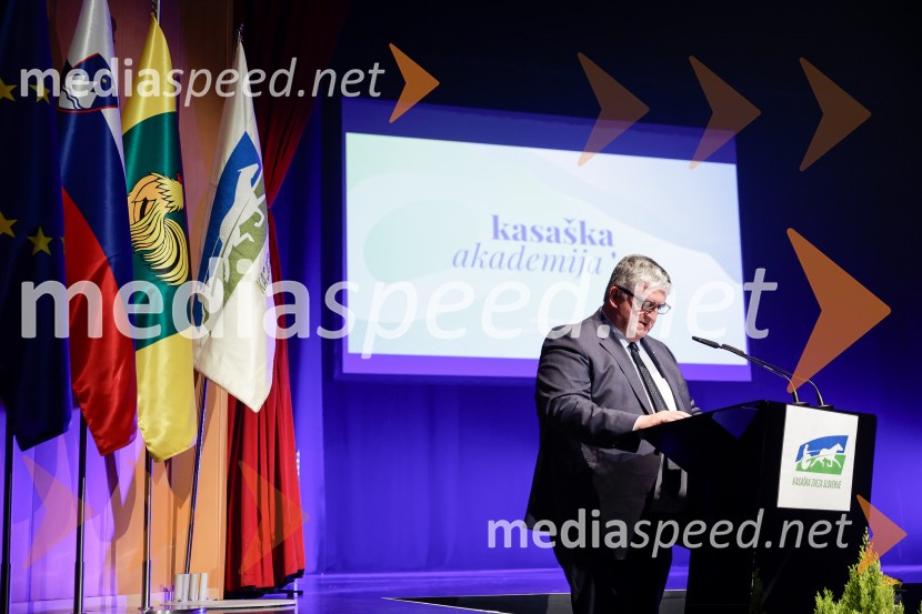  Andraž  Rumpret , Kmetija KarlovčekOdprtje Kasaške akademije s podelitvijo nagrad