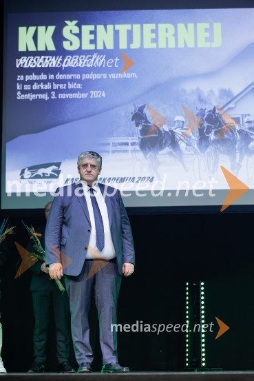  Andraž  Rumpret , Kmetija KarlovčekOdprtje Kasaške akademije s podelitvijo nagrad