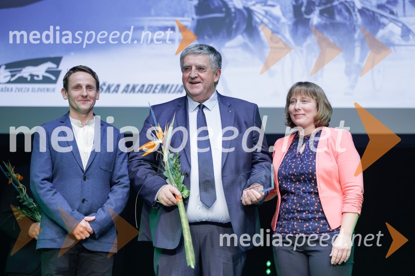  ... ;  Andraž  Rumpret , Kmetija Karlovček;  ... Odprtje Kasaške akademije s podelitvijo nagrad