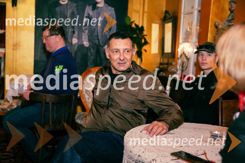  Boštjan Vuga, arhitektNafta, premiera predstave v Mini teatru