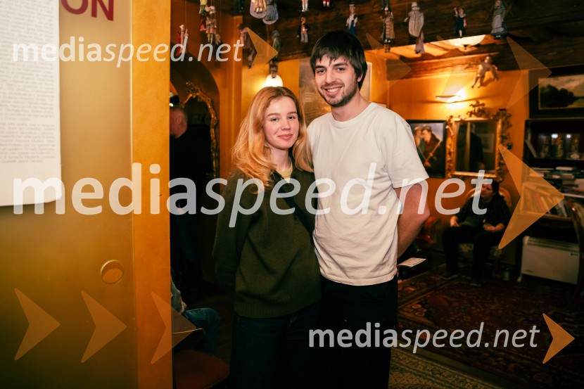  ... ;  Lin Martin Japelj, ScenografNafta, premiera predstave v Mini teatru