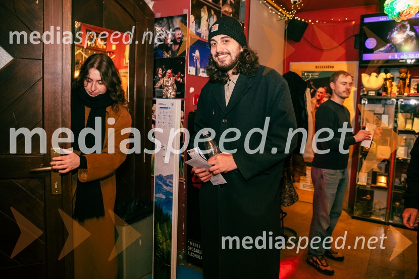  ... ;  Mak  Tepšić, igralecNafta, premiera predstave v Mini teatru