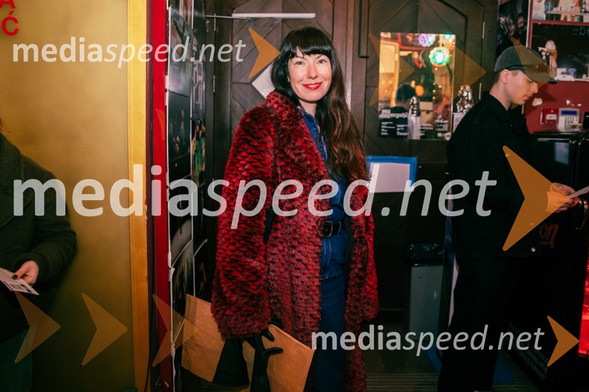 Nafta, premiera predstave v Mini teatru