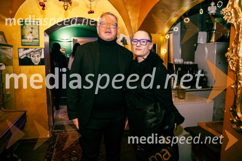  Robert Waltl, direktor, Mini teater;  ... Nafta, premiera predstave v Mini teatru