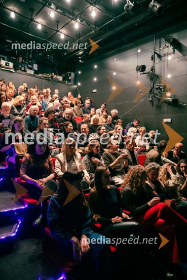 Nafta, premiera predstave v Mini teatru