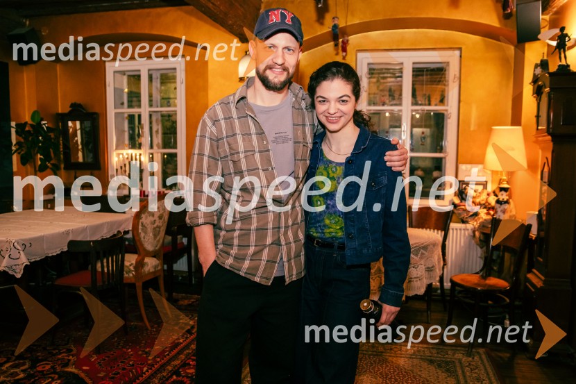  Jernej Gašperin, igralec;  Diana  Kolenc, igralkaNafta, premiera predstave v Mini teatru