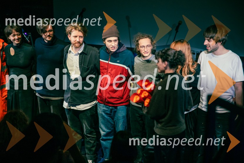 Nafta, premiera predstave v Mini teatru