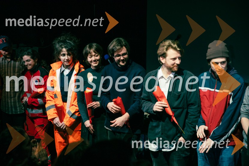 Nafta, premiera predstave v Mini teatru