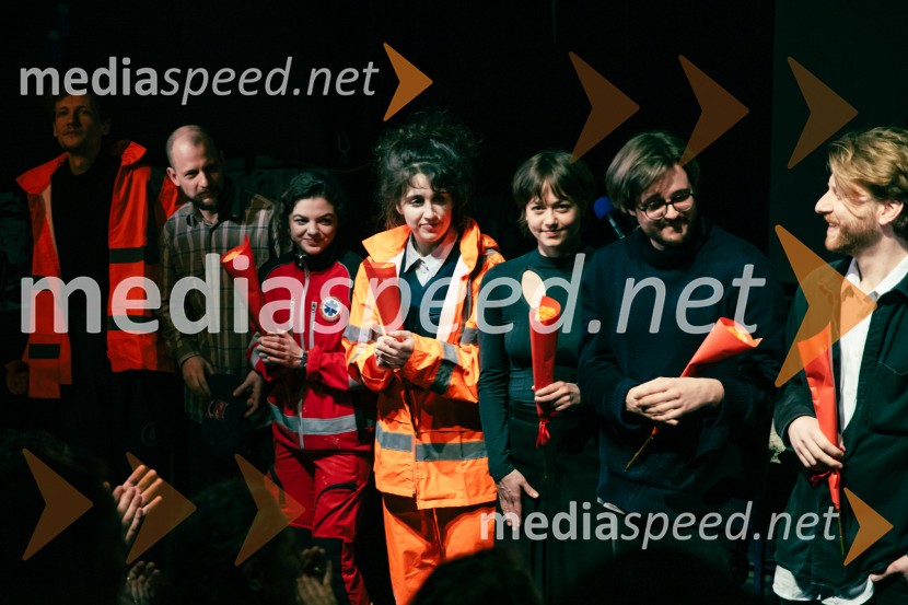 Nafta, premiera predstave v Mini teatru