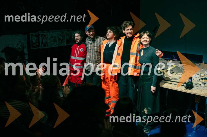 Nafta, premiera predstave v Mini teatru