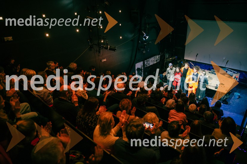 Nafta, premiera predstave v Mini teatru