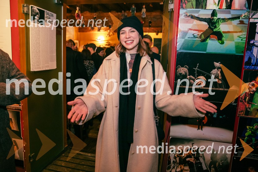 Nafta, premiera predstave v Mini teatru