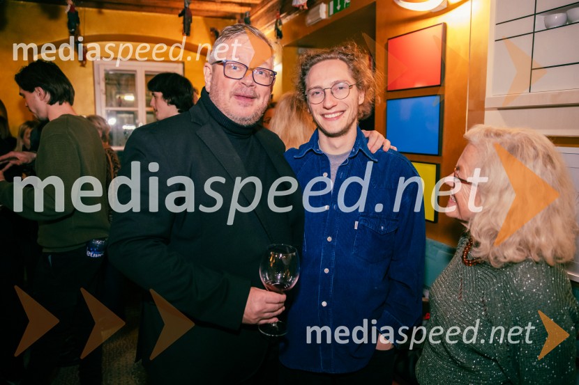  Robert Waltl, direktor, Mini teater;  Filip  Mramor, igralecNafta, premiera predstave v Mini teatru