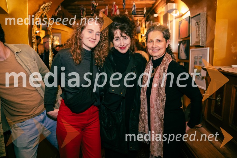 Nafta, premiera predstave v Mini teatru