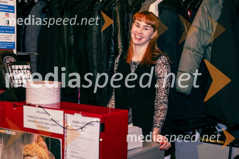 Nafta, premiera predstave v Mini teatru