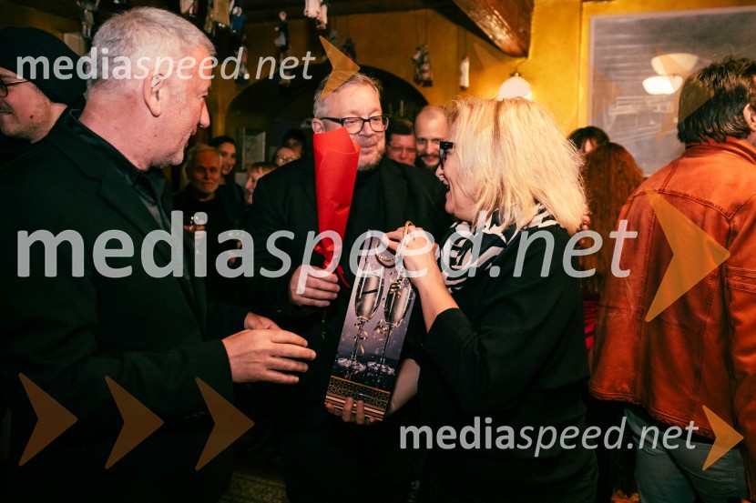  Ivica Buljan, režiser;  Robert Waltl, direktor, Mini teater;  Nataša Barbara Gračner, režiserka in igralkaNafta, premiera predstave v Mini teatru