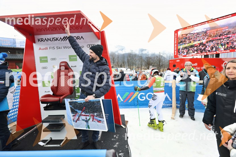  Tamara Busar, vodja marketinških projektov v Lisci64. Pokal Vitranc 2025, VIP druženje