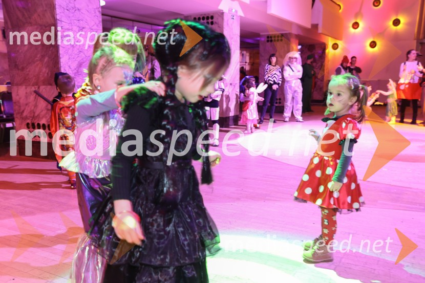 Pustovanje v Festivalni dvorani 2025, sobota