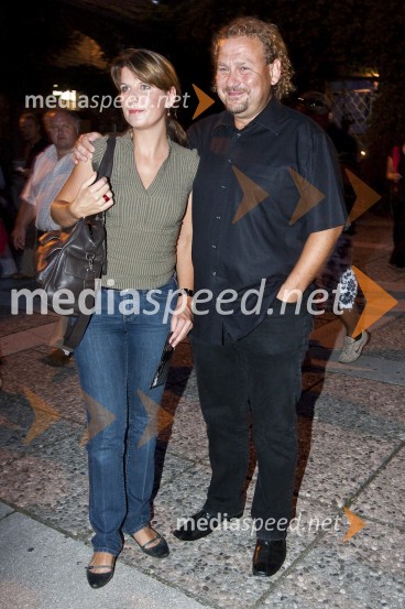 Darko Brlek, direktor Festivala Ljubljana in njegovo dekle Janja LambergerVlado Kreslin z gosti, koncert v Križankah