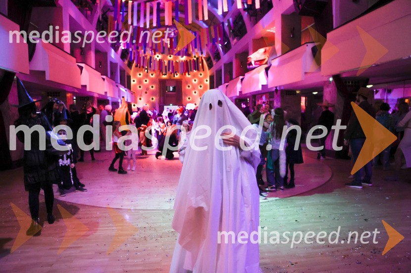 Pustovanje v Festivalni dvorani 2025, sobota