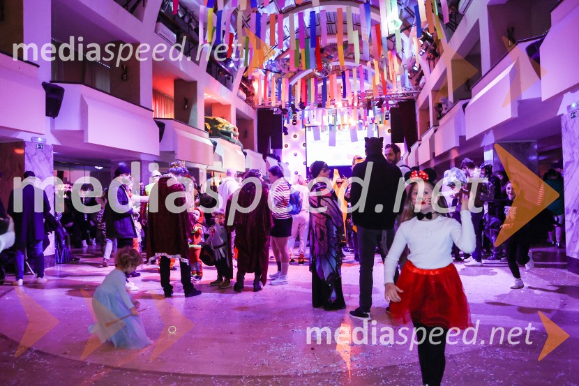 Pustovanje v Festivalni dvorani 2025, sobota