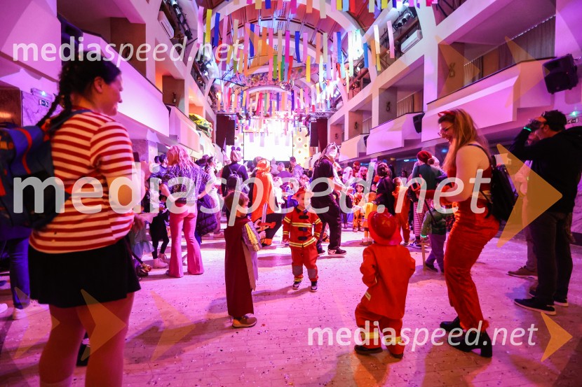 Pustovanje v Festivalni dvorani 2025, sobota