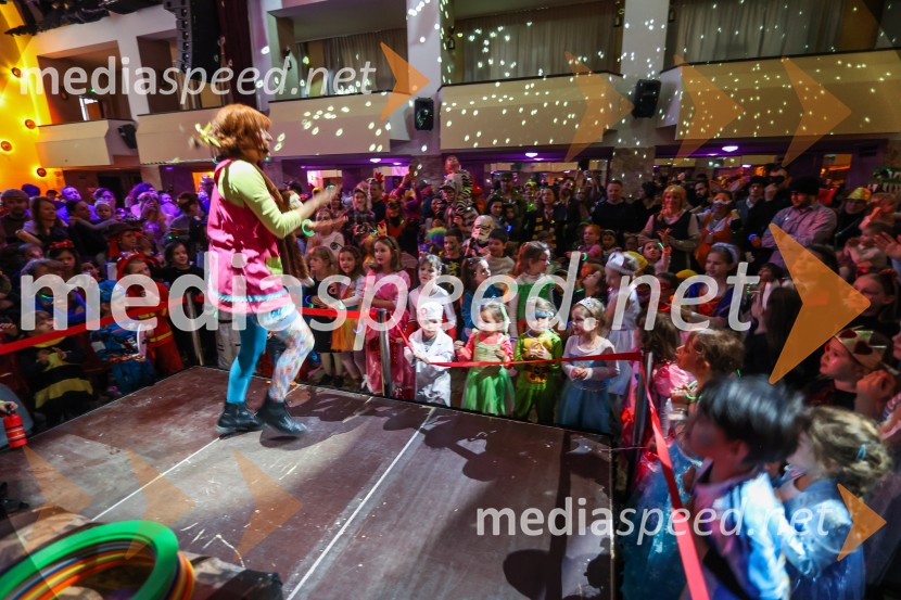 Pustovanje v Festivalni dvorani 2025, sobota