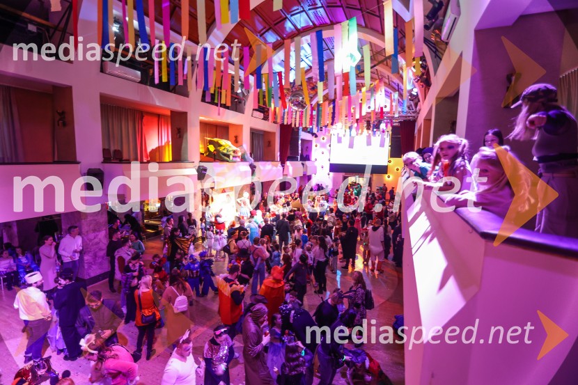 Pustovanje v Festivalni dvorani 2025, sobota