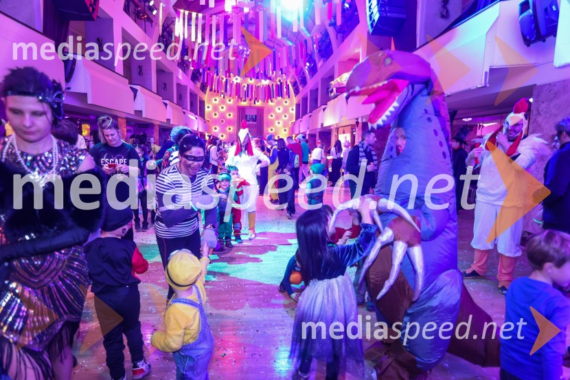 Pustovanje v Festivalni dvorani 2025, sobota