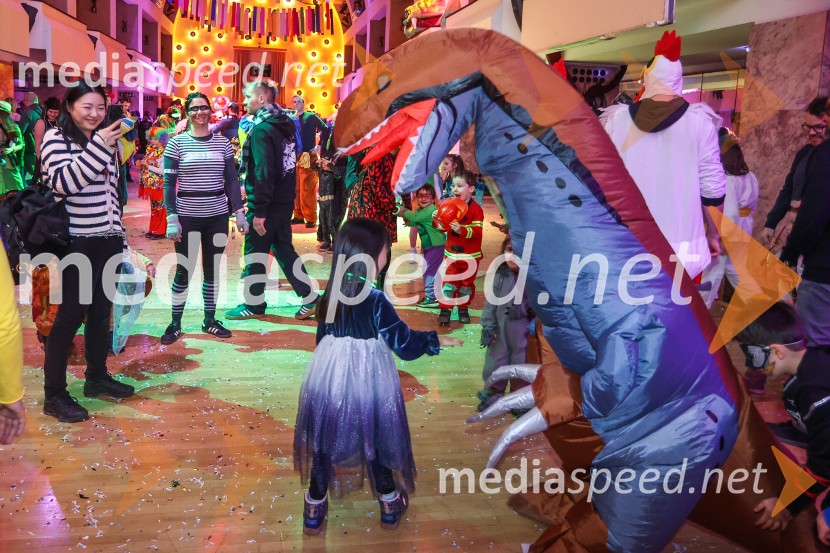 Pustovanje v Festivalni dvorani 2025, sobota