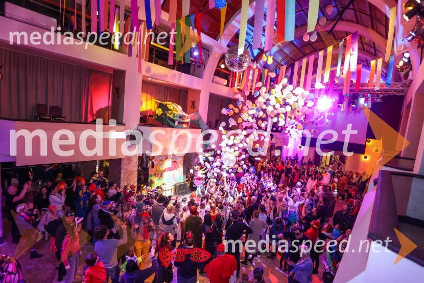 Pustovanje v Festivalni dvorani 2025, sobota