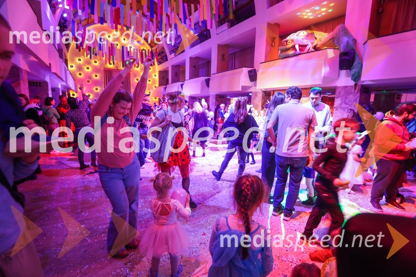 Pustovanje v Festivalni dvorani 2025, sobota