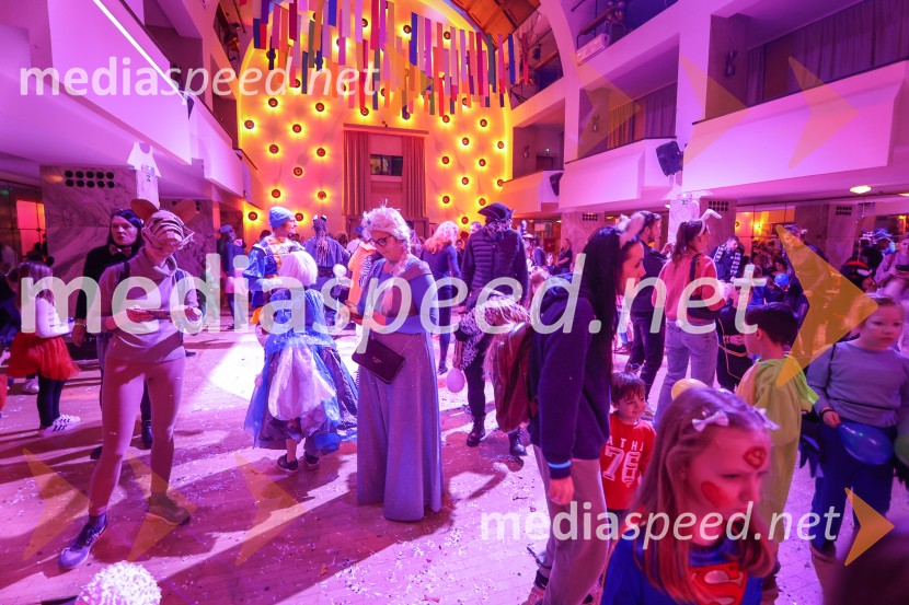 Pustovanje v Festivalni dvorani 2025, sobota