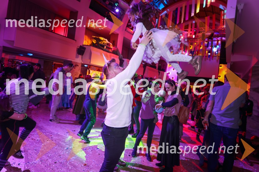 Pustovanje v Festivalni dvorani 2025, sobota