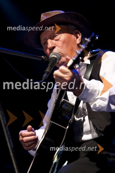 Milan Kreslin, oče Vlada KreslinaVlado Kreslin z gosti, koncert v Križankah