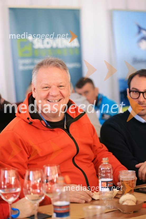  Staš Ravter, direktor SNG Opera in balet Ljubljana;  ... ;  ... 64. Pokal Vitranc 2025, VIP druženje