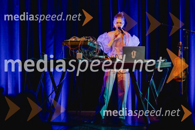  Maarja Nuut, pevka28. Pripovedovalski festival, odprtje