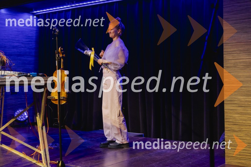  Maarja Nuut, pevka28. Pripovedovalski festival, odprtje