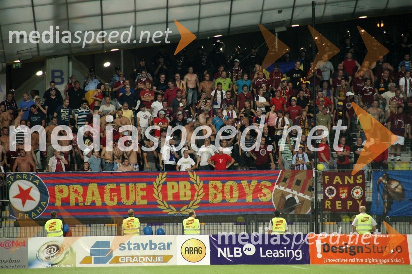 Navijači na tekmi med NK Maribor - NK Sparta Praga  	 
Nogometna tekma NK Maribor - NK Sparta Praga, kvalifikacije za ligo Europa