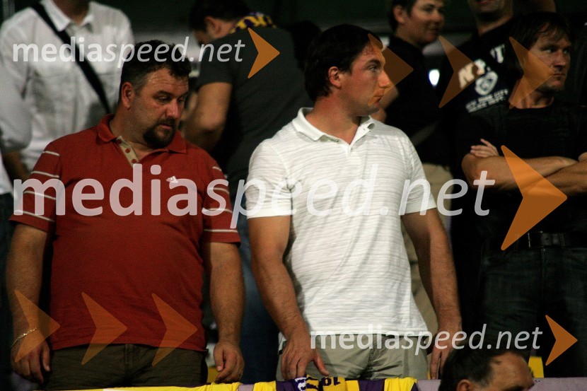 Vladimir Kevo, trener Primoža Kozmusa in Primož Kozmus, svetovni in olimpijski prvak v metu kladivaNogometna tekma NK Maribor - NK Sparta Praga, kvalifikacije za ligo Europa