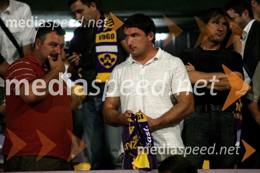 Vladimir Kevo, trener Primoža Kozmusa in Primož Kozmus, svetovni in olimpijski prvak v metu kladivaNogometna tekma NK Maribor - NK Sparta Praga, kvalifikacije za ligo Europa