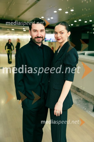  Saša Tabaković, igralec, nekdanji poslanec SMC;  Mina Švajger, igralkaKaj ti je deklica, premiera filma scenaristke in režiserke Urške Djukić