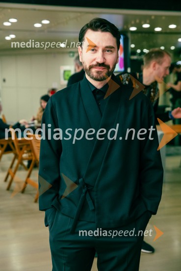  Saša Tabaković, igralec, nekdanji poslanec SMCKaj ti je deklica, premiera filma scenaristke in režiserke Urške Djukić