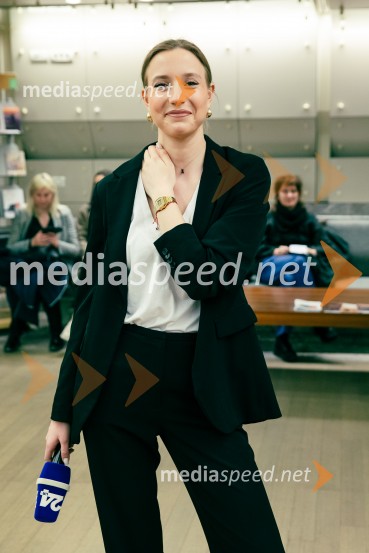  Tjaša Železen, novinarka POP TVKaj ti je deklica, premiera filma scenaristke in režiserke Urške Djukić