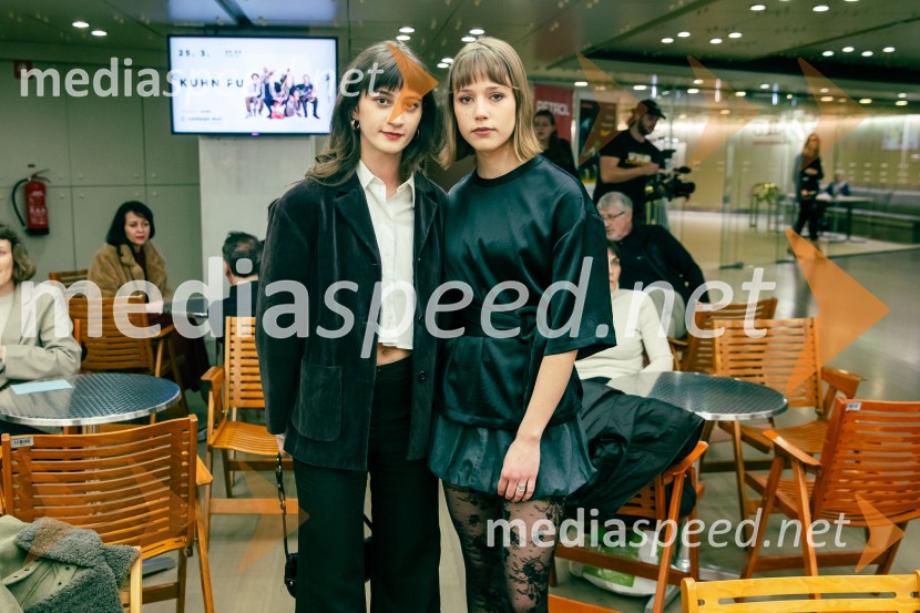  Staša Popović, igralka;  Jara Sofija Ostan, igralkaKaj ti je deklica, premiera filma scenaristke in režiserke Urške Djukić