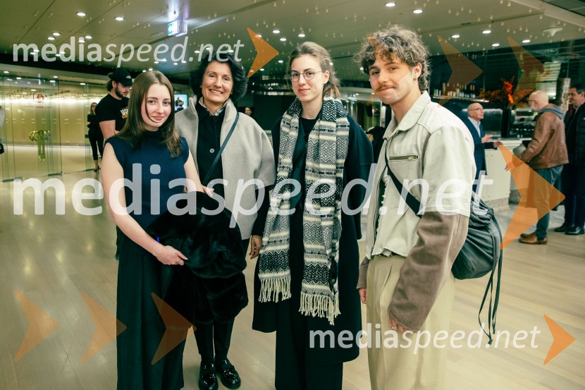 Kaj ti je deklica, premiera filma scenaristke in režiserke Urške Djukić