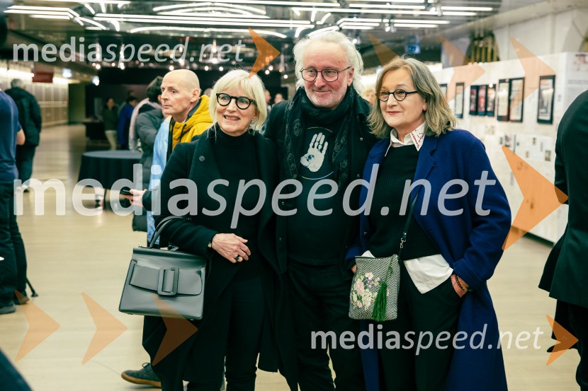 ... ;  Peter Bratuša, režiser;  ... Kaj ti je deklica, premiera filma scenaristke in režiserke Urške Djukić