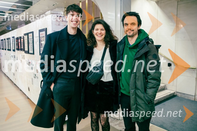  Urban Kuntarič, igralec;  Urša Kavčič, igralka;  Luka Marčetić, igralec, režiser in scenaristKaj ti je deklica, premiera filma scenaristke in režiserke Urške Djukić